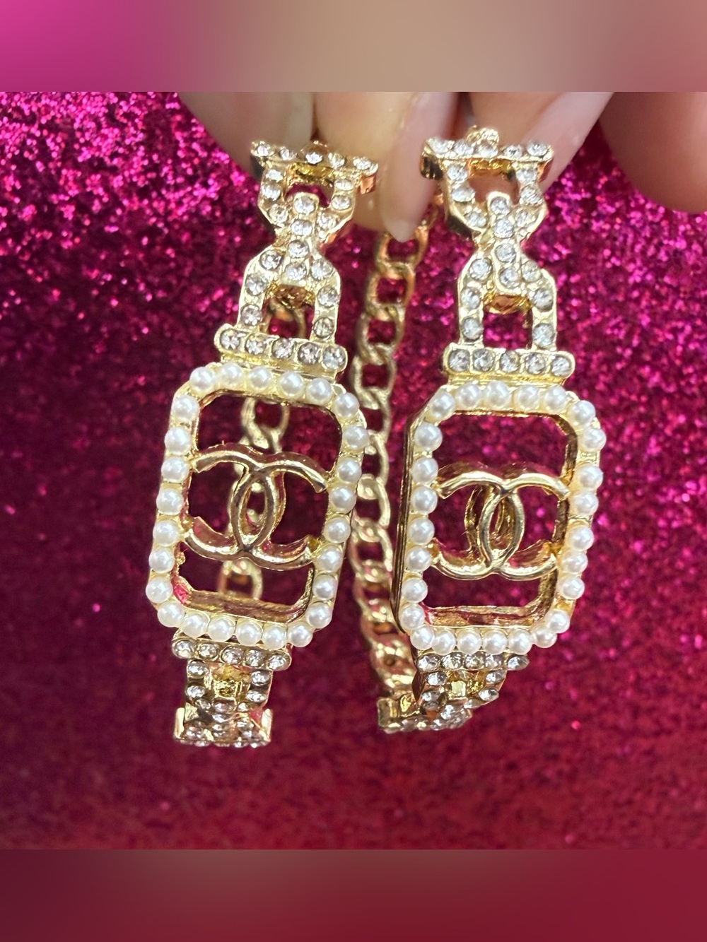 Fashion Jewelry Gold Pearl & Crystal Interlocking Hoop Earrings